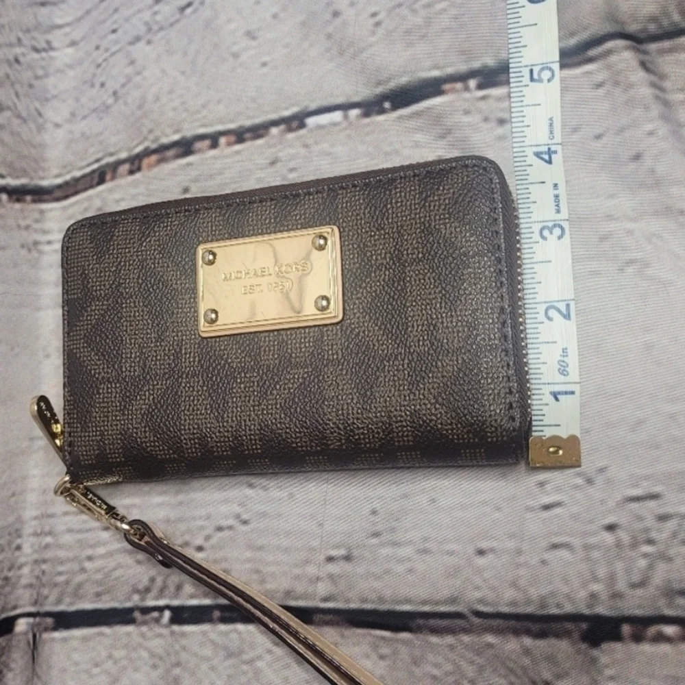 Michael Kors elegant chocolate